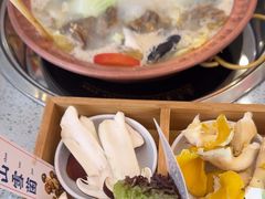 -阿婆情腊排骨火锅(金虹路店)