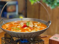 -老滇山寨•云南特色菜•地方菜•民族风情歌舞表演(金碧店)