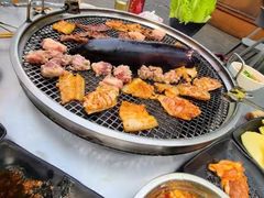 -小辣椒火盆烧烤(温泉南街店)