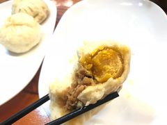 咸蛋黄超人包-老陶包子铺(南大西南村店)
