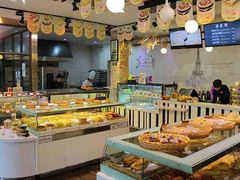 面包甜点陈列柜-好利来(团结湖店)