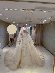 点击看大图 -GRACE KELLY婚纱与礼服(北京店)