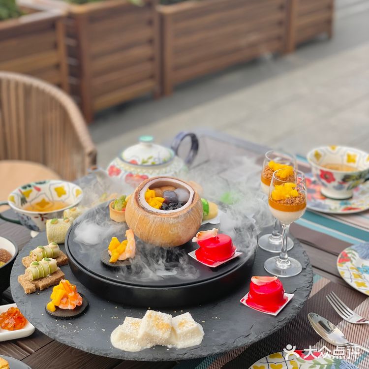 天津探店丨瑞吉酒店椰岛风情下午茶