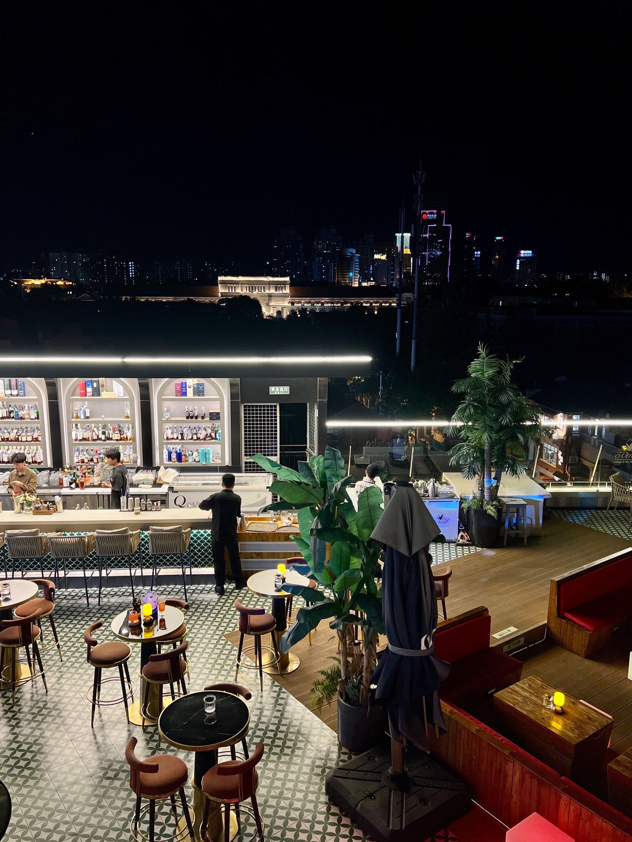 天津绝美空中露台酒吧!超chill