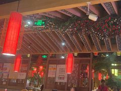 -野山舂·贵州现舂酸汤火锅(鸿通城店)