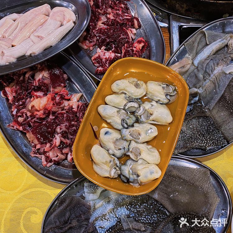 五洞大众牛餐馆🐂碟碟22元实现牛肉自由‼️