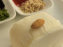 -MADO冰淇淋咖啡馆(淘金店)