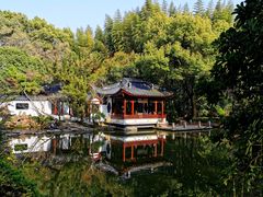 -汇龙潭