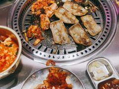 -马路牙子烧烤音乐酒馆(望京店)