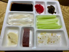 四川辣酱-小放牛炒菜馆(军校店)