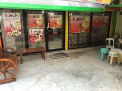 -Jonah's Fruit Shake & Snack Bar
