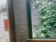 -毛辣果·贵州红酸汤牛肉火锅(西单店)
