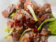 -墨脱石锅椰子鸡•香草鸭•东山羊(大东海店)