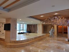 -碧中海汤泉汗蒸酒店