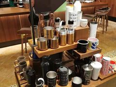 零售区-星巴克臻选(广州沙面店)