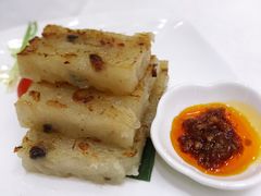 瑶柱腊味煎萝卜糕-广州酒家(昌岗地铁站店)