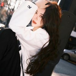 -丝语萱形象