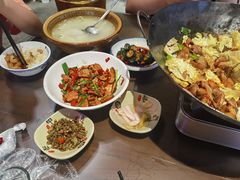 -富正毅三下锅·湘西韵味(天门山索道店)