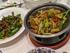 -民族手抓羊肉馆·滩羊手抓·烤全羊