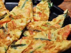 海鲜葱饼-明洞阿姨·韩式酱蟹烤肉·创意料理(三元桥店)