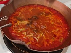 -毛辣果·贵州红酸汤牛肉火锅(西单店)