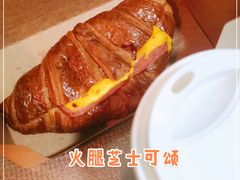 -星巴克(北京中关村南大街店)