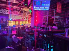 -UP嘻哈酒吧(粉巢店)