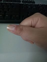 -进巍美甲美睫店