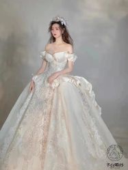-予白婚纱礼服馆