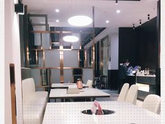 -煲王粤菜餐厅(中侨中心店)