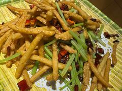 -黄泥岗·地道湖北菜(奥特莱斯店)