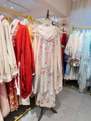 -一揽芳华汉服旗袍体验馆(拙政园店)