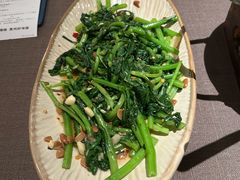 炒茼蒿-山石榴·贵州菜(陆家嘴中心店)