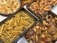 -老东镇啤酒屋海鲜加工·蒸汽海鲜·海鲜烧烤(台东店)