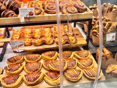 -巴黎贝甜(大宁国际商业广场店)