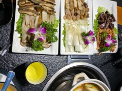 -阿鹏故事野生菌火锅(双廊古镇店)