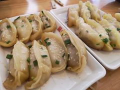 鲜肉锅贴-小姜锅贴(凤凰街店)