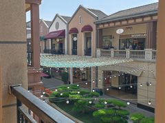 -王府井奥莱临潼小镇(临潼店)