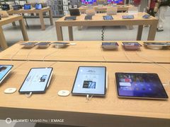 -Apple零售店(华贸购物中心店)