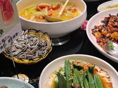 -川流不息·地道川菜·小龙虾(新松江路店)