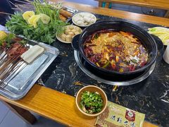 -灌县老妈砂锅串串香(万科红生活广场店)