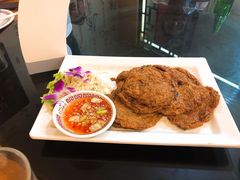-光海鲜鱼翅餐厅(叻差拉披色路店)