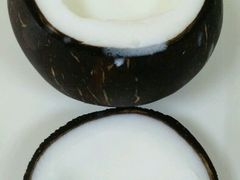 -志龙皇冠吃货椰子铺