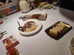 -谷丽羊肉串·新疆鲜货烧烤馆·清真·夜宵(长沙首店)