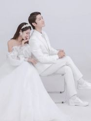 点击看大图 -挪娅婚纱摄影皇家会所