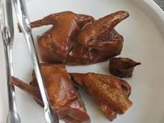 玻璃脆皮乳鸽-皓粤·臻品荟