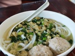 肉丸子濑粉-正果忠记云吞濑粉(总店)