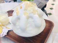 榴莲肉加榴莲冰淇淋-丹礼糖甜品