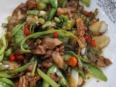 -湖南人家湘菜馆(镇江路店)
