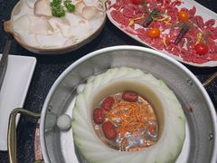 -得意咚瓜·顺德鱼生·冬瓜火锅(深圳首店)